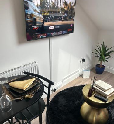 Brixton Apartamento | Qties Luxury Home