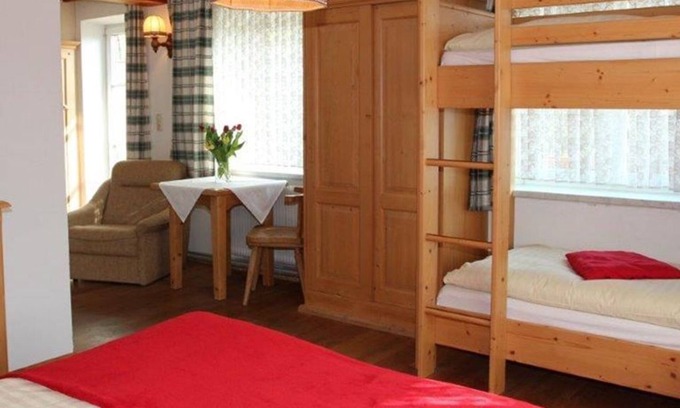 Tiefgraben Apartamento | Habitación cuádruple 17 - Granja orgánica Kasleitner (3 flores)