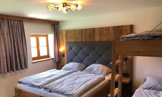Schliersee Cabina | Quadruple Room - Berggasthof Obere Firstalm