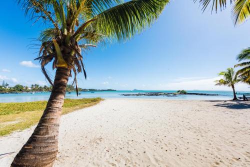 Grand Gaube Villa | Quaint 4-bedroom Beach Villa in a fishing village