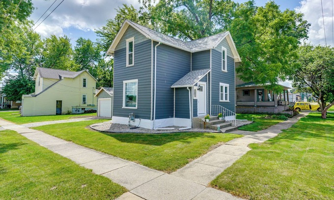Auburn Casa | Quaint Auburn Retreat: Steps to Historic Downtown!
