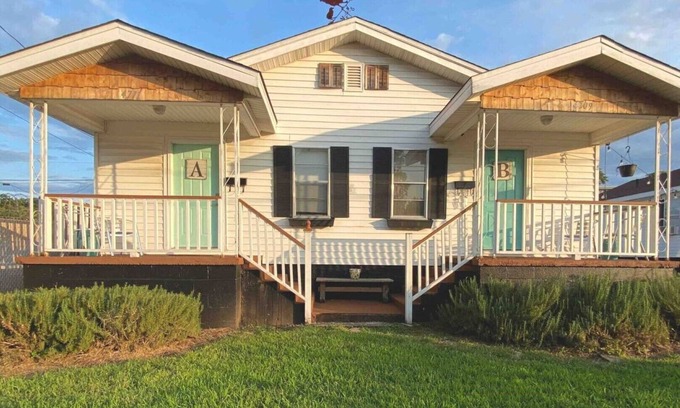 Forest Park Casa | Quaint Bungalow “A” by Cahaba Brewery & Avondale