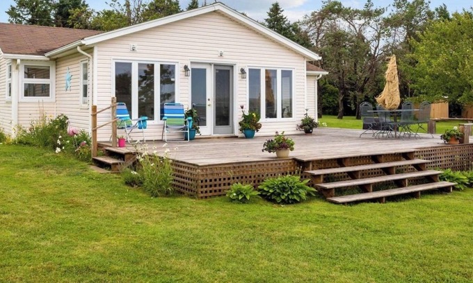 Rice Point Cabaña | Quaint Cottage with direct beach access and water views that go on for miles.