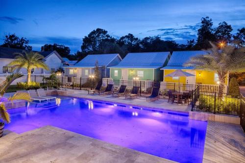 St. Augustine Casa | Quaint Cottage with Private Pool-Walk to Everything