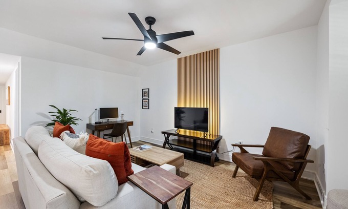 Downtown Apartamento | Quaint & cozy living minutes from downtown Raleigh