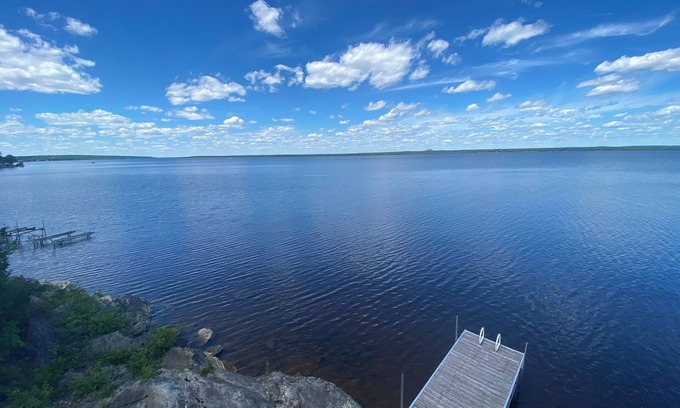 Arnprior Cabaña | Pintoresco y acogedor: La más bella vista del río Ottawa en Arnprior!