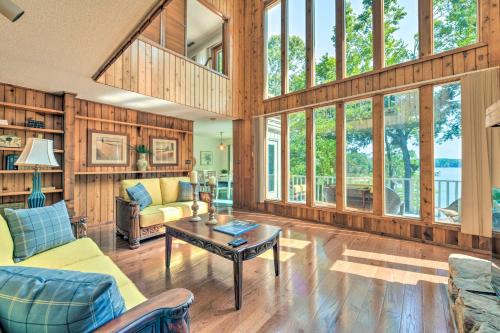Sherrills Ford Casa | Quaint Lake Norman Home with Boat Dock and Grill!