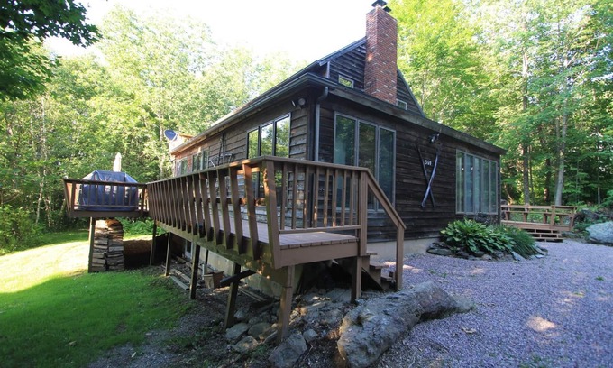 Moscow Casa | Quaint Stowe Vermont Cabin
