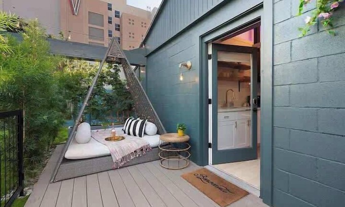 Little Italy Casa | Quaint Studio for 2 in the Heart of Little Italy!