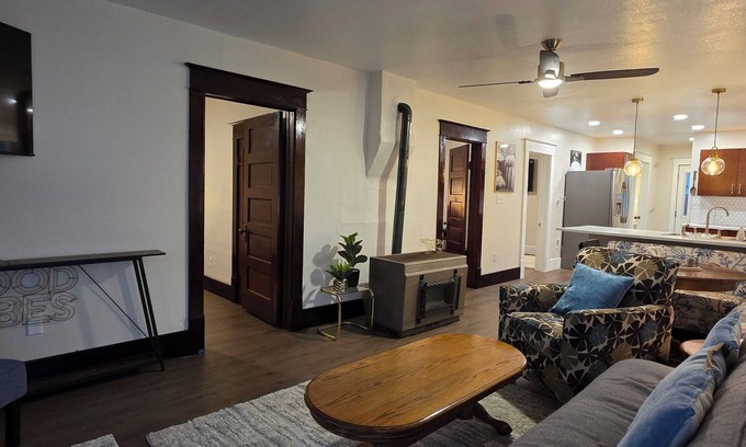 Guernsey Casa | Quaint & Updated In-Town Charmer