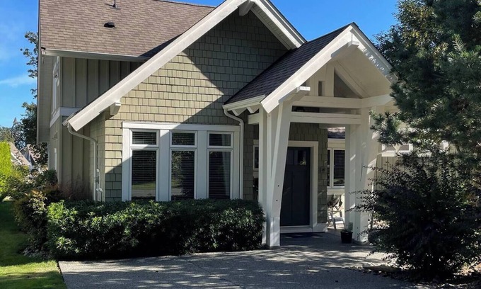 Regional District of Nanaimo Casa | Qualicum Landing Seaside Escape - Sleeps 6