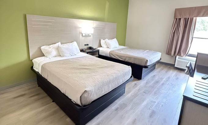 Thomasville Hotel | Quality Inn And Suites