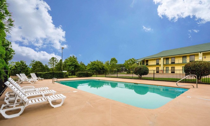 Heber Springs Hotel | Quality Inn & Conference Center