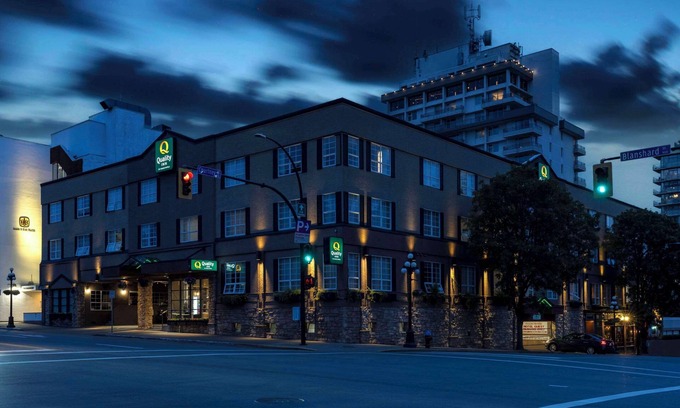 Downtown Victoria Hotel | Quality Inn Downtown Inner Harbour