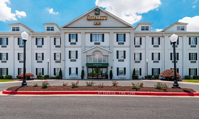 Harrisonburg Hotel | Quality Inn Harrisonburg I-81