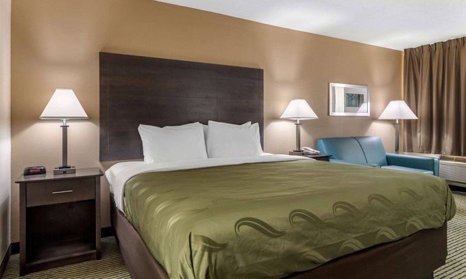 McDonough Hotel | Quality Inn McDonough Atlanta South