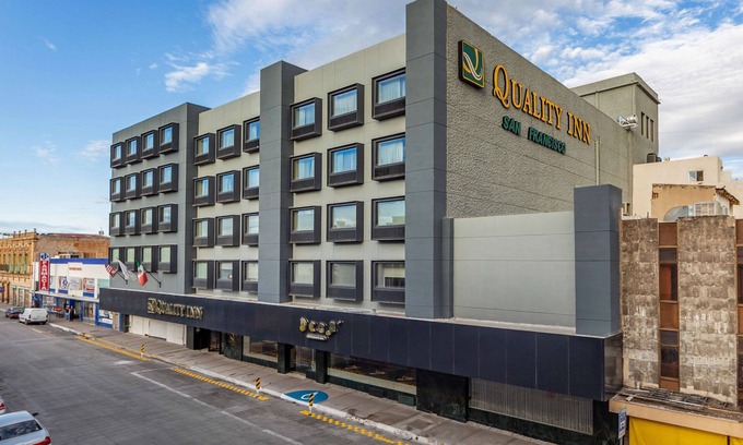 Chihuahua Hotel | Quality Inn San Francisco