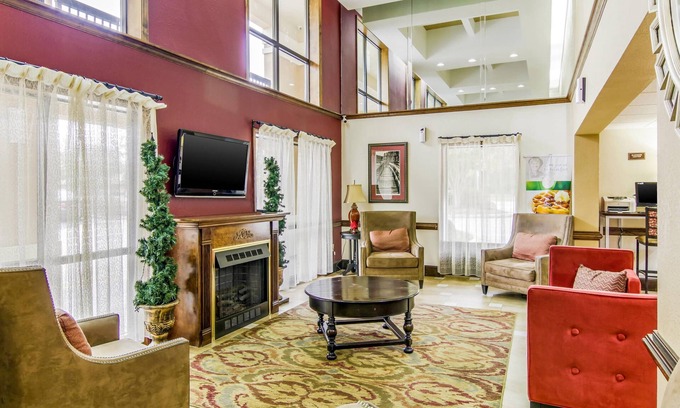 Stone Mountain Hotel | Quality Inn & Suites Atlanta Stone Mountain