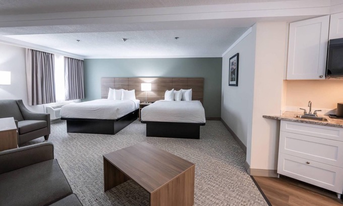 Whitehorse Hotel | Quality Inn & Suites