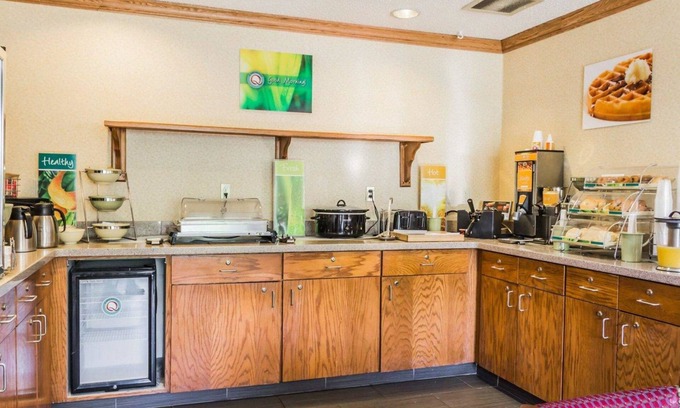 Golden Hotel | Quality Inn & Suites Golden - Denver West