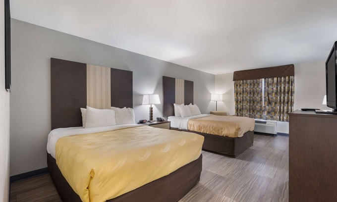 Huntsville Hotel | Quality Inn & Suites Huntsville Research Park Area
