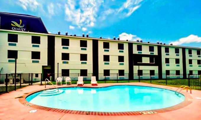 Lake Charles Hotel | Quality Inn & Suites Lake Charles South