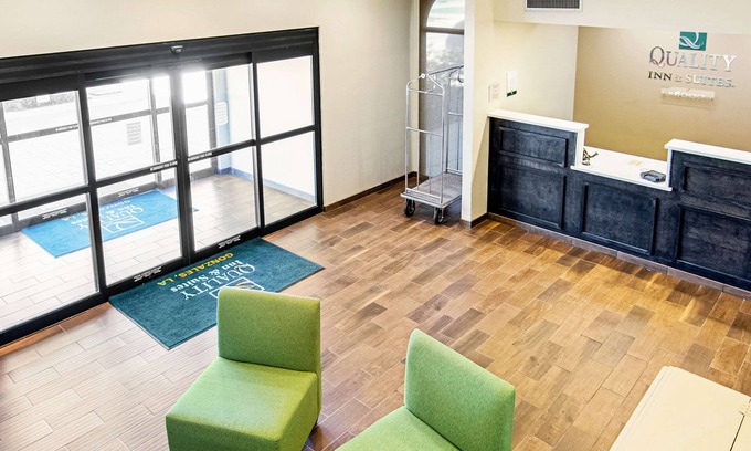 Gonzales Hotel | Quality Inn & Suites Near Tanger Outlet Mall