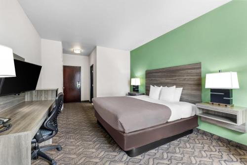 Salt Lake City Hotel | Quality Inn & Suites Salt Lake City Airport West