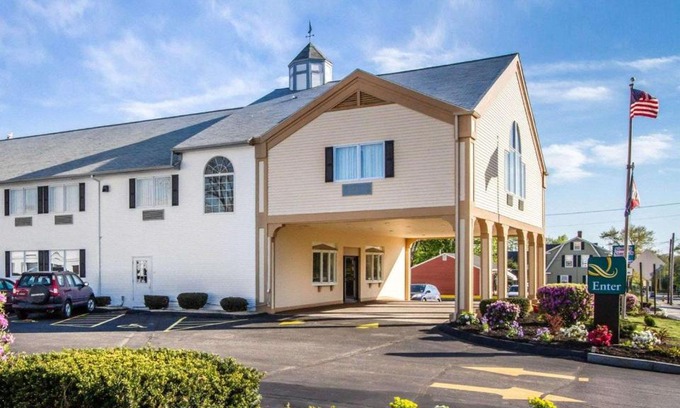 South Portland Hotel | Quality Inn & Suites