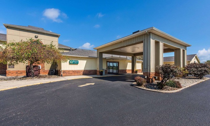 Upper Sandusky Hotel | Quality Inn Upper Sandusky