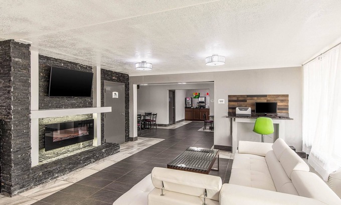 Forest City Hotel | Quality Inn