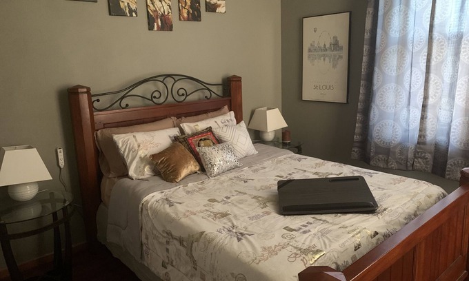 Near Southside Apartamento | Quant Apt in the ❤️ Of historic St. Louis Soulard