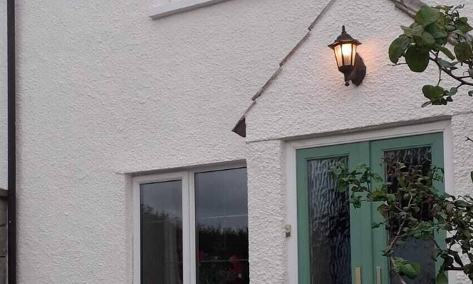 Stogursey Cabaña | Quantock Cottage, Stogursey- 400 años de antigüedad espaciosa y peculiar cabaña