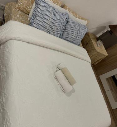 Reboleira Casa | Quarto aconchegante