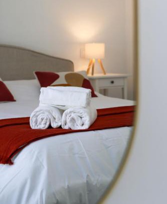 Seixal Casa | Quarto confortável em casa com Piscina