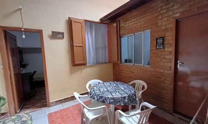 Gavea Casa | Quarto Suite e Cozinha na Gavea
