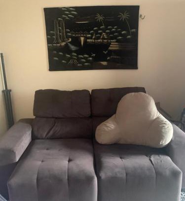 Souza Casa | Quarto triplo com banheiro em casa compartilhada COP 30