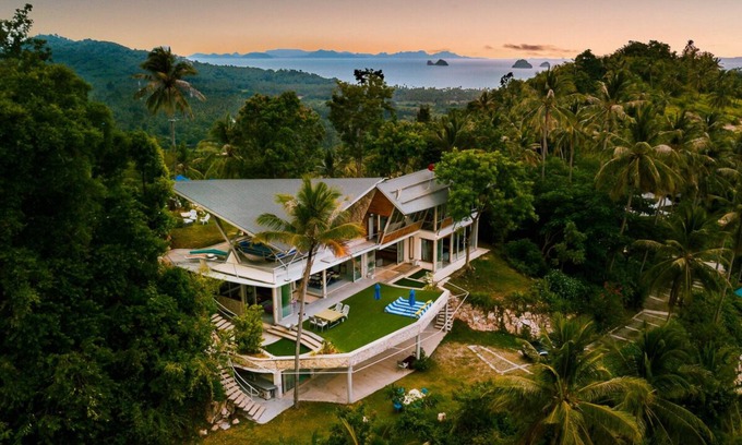 Thong Krut Villa | Quartz 5 BR vista al mar con chef