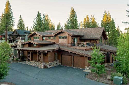 Truckee Casa | Quartz by AvantStay Stunning Home In Truckee w Views