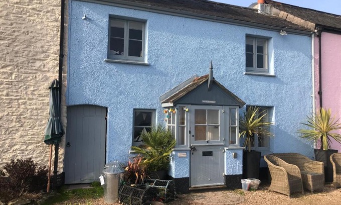 Dittisham Casa | Quay Cottage Nautical themed Right on the estuary Dittisham Family friendly