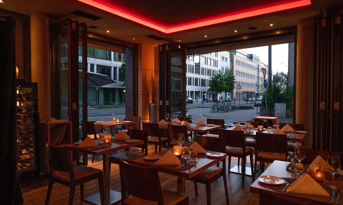 Bergheim Hotel | Qube Hotel Bergheim