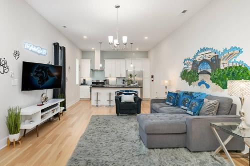 Third Ward Casa | Queen City's Den Uptown