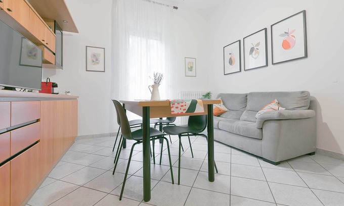 Saragozza-Porto Apartamento | Queen Home Bianca - Two Bedroom Apartment, Sleeps 6