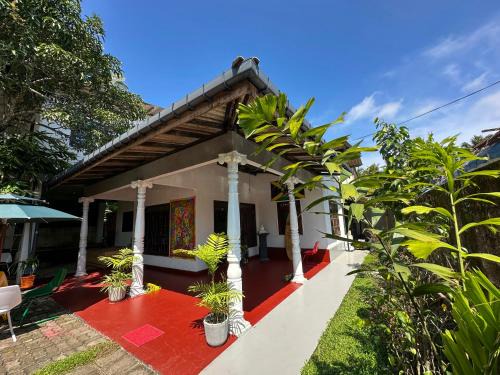 Pelena Casa | Queens Gate Surf Resort