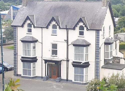 Porthmadog Casa | Queens Rooms