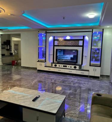 Accra Apartamento | Queens Valley View Holiday Home