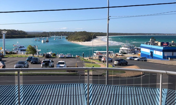 Huskisson Apartamento | Quelle Vue HUSKISSON - Mean What a View in French .The only place to Stay