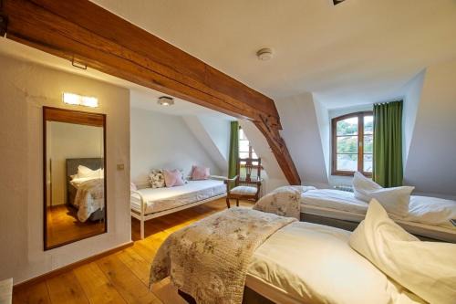Blankenheim Apartamento | Quellenhof - Wohnen im Denkmal - Wohnung BURG