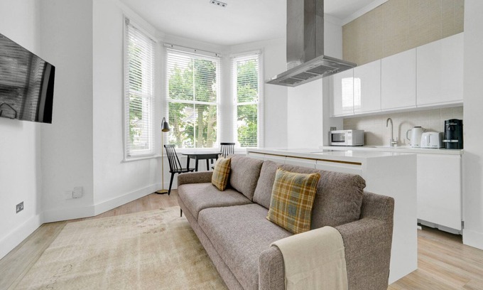 North Kensington Apartamento | Quiet 1BR, close to Portobello Mkt & Ladbroke GrSt, by Blueground