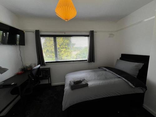 Newark upon Trent Apartamento | Quiet 2-Bed with Private Garden and Drive